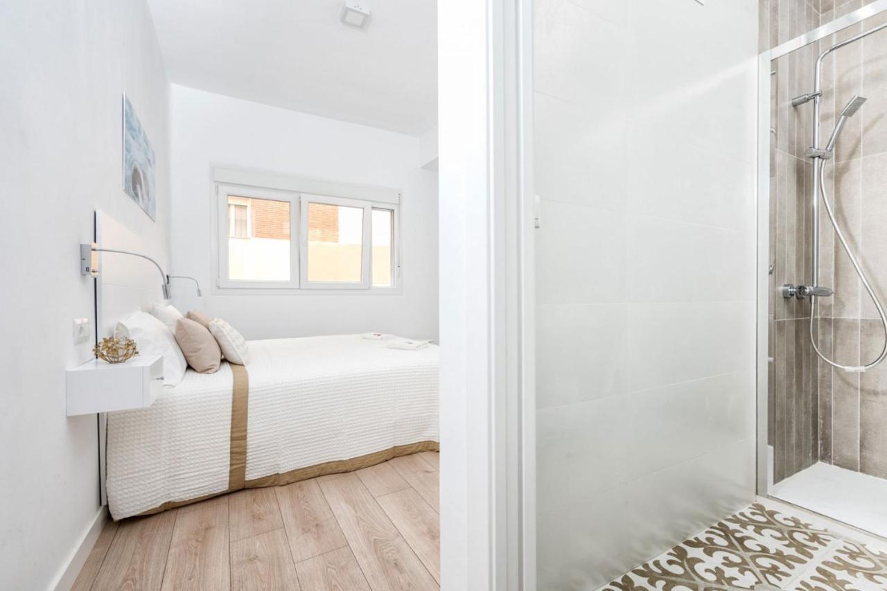 Pinzon Apartment In Malaga By Solaga Holiday Homes Экстерьер фото